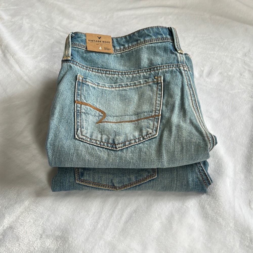 American Eagle jeans. Size 4. Short length.
